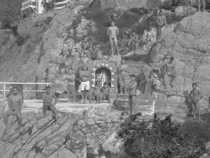 Crop__0000s_0000_Photo 8 b32651e0-c7dc-481e-8b4b-2dac6b7580cf